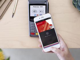 Kas ir Apple Pay, un kā veikalos sāku maksāt, pīkstinot savu iPhone?